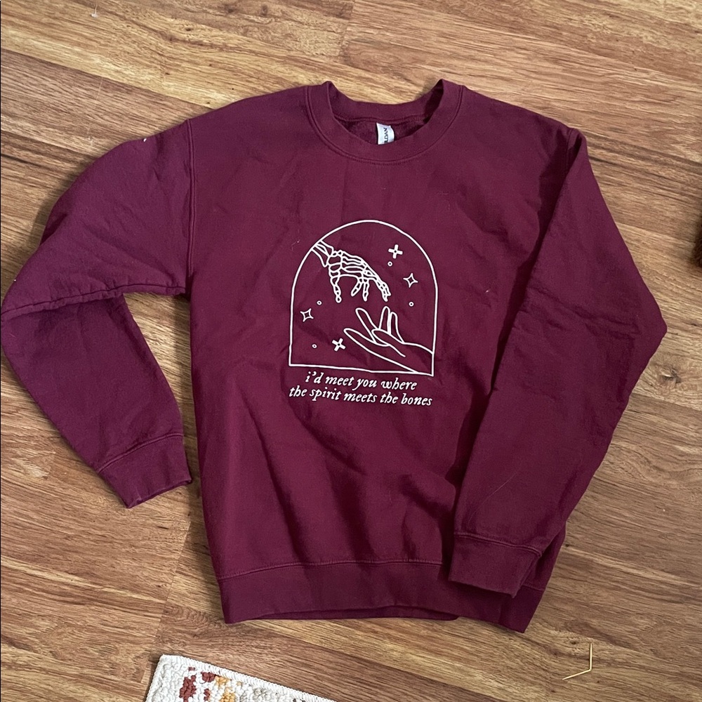 Gildan Burgundy Graphic Crewneck Sweater
